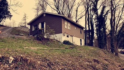 1004 College Ave Photo 1