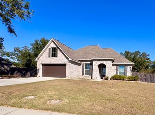 12092 Grand Oaks Dr, Gulfport, MS 39503