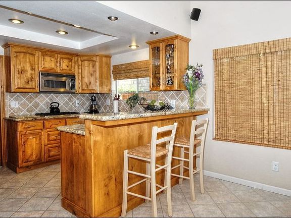 5th image of 4051 Blairwood Dr