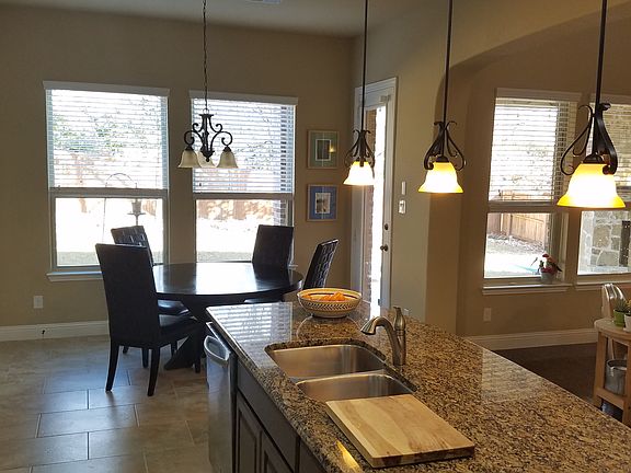 4th image of 9824 Broiles Ln