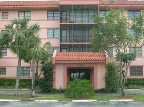 20860 San Simeon Way #1076, Miami, FL 33179