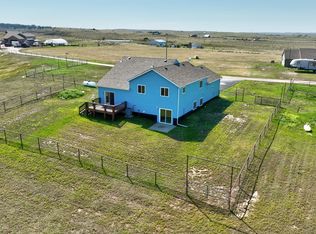 3 Quail Ln, Moorcroft, WY 82721