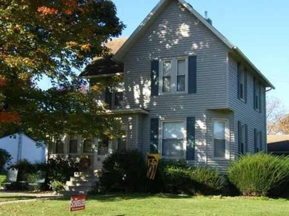 318 S Vermont St, Maquoketa, IA 52060