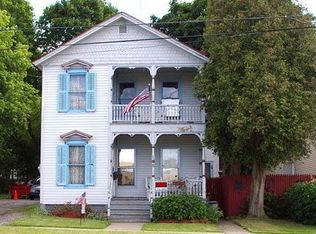 108 Grove Pl, Utica, NY