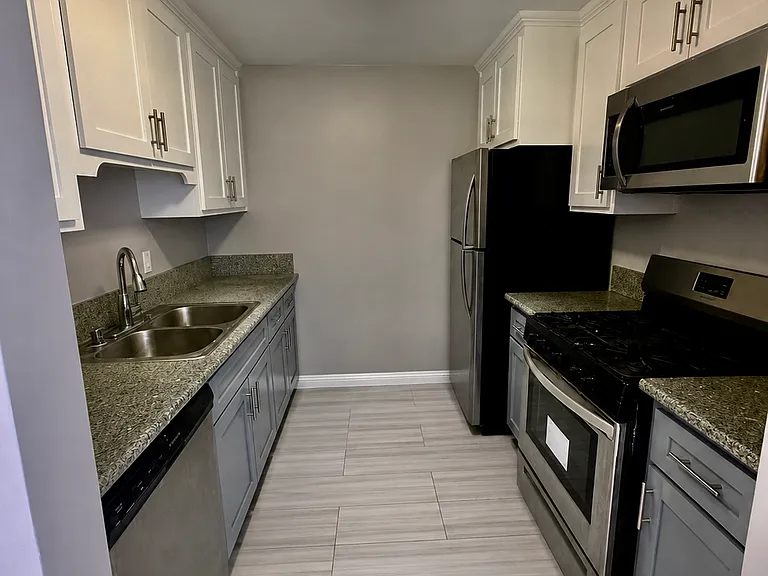829 S Taylor Ave #13 — Photo 1