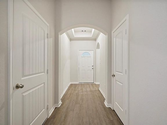 2nd image of 1110 Brahma Cir