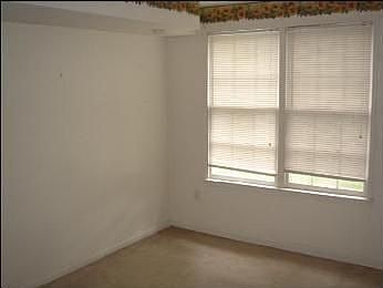 4th image of 746 Quince Orchard Blvd #10