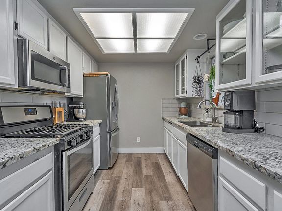 3rd image of 5781 Sly Park Rd