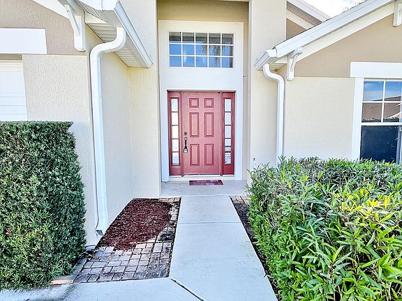 4th image of 337 Silver Palms Cir
