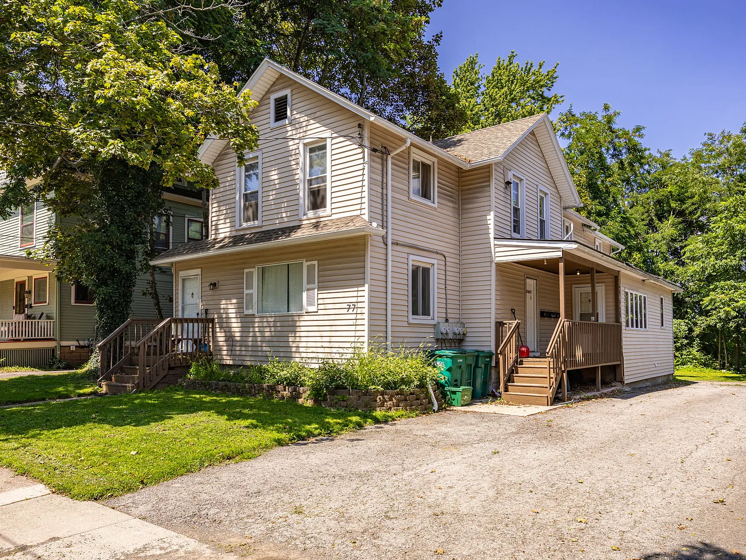77 State St — Photo 1
