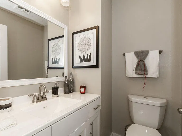 The Elliott at College Park Apartment Homes — Photo 10