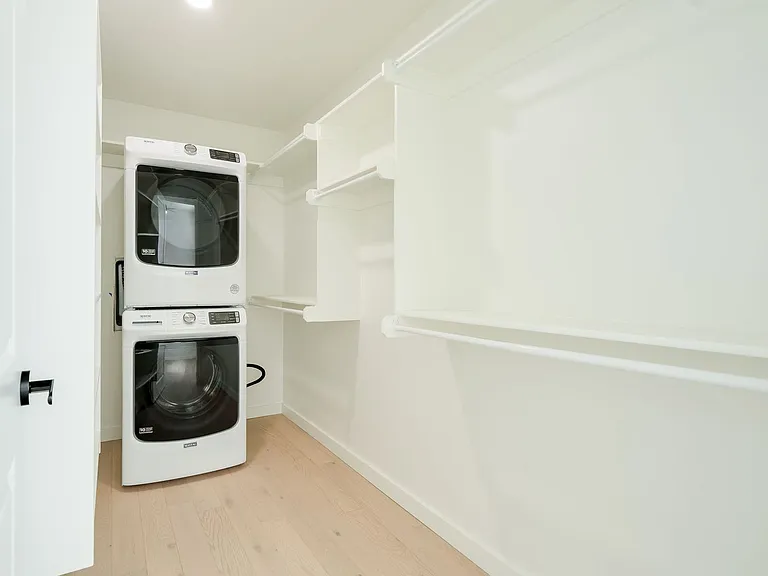 1614 NW 17th St #8 — Photo 9