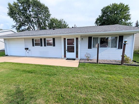 2nd image of 2535 E 40th St