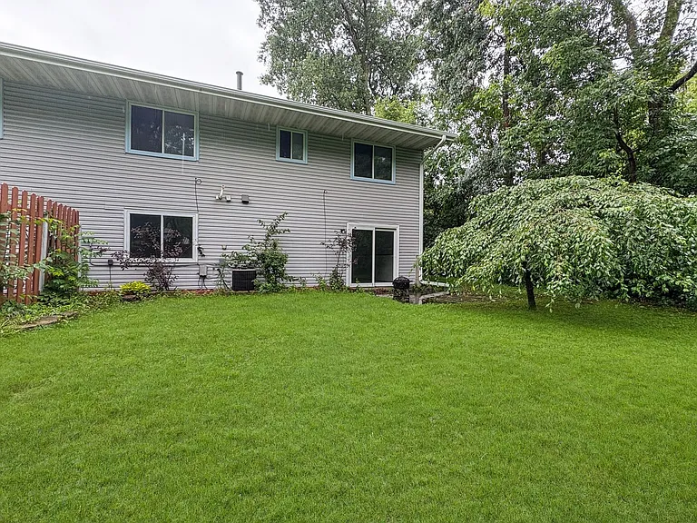 7680 Silver Lake Rd #7680 — Photo 25