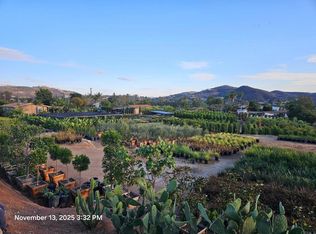 717 Ora Avo Dr, Vista, CA 92084