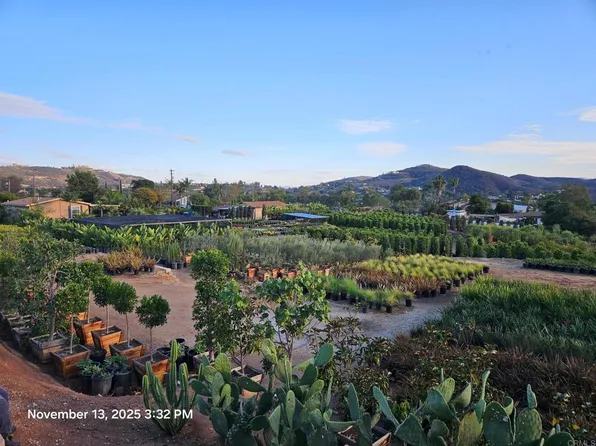 717 Ora Avo Dr, Vista, CA 92084