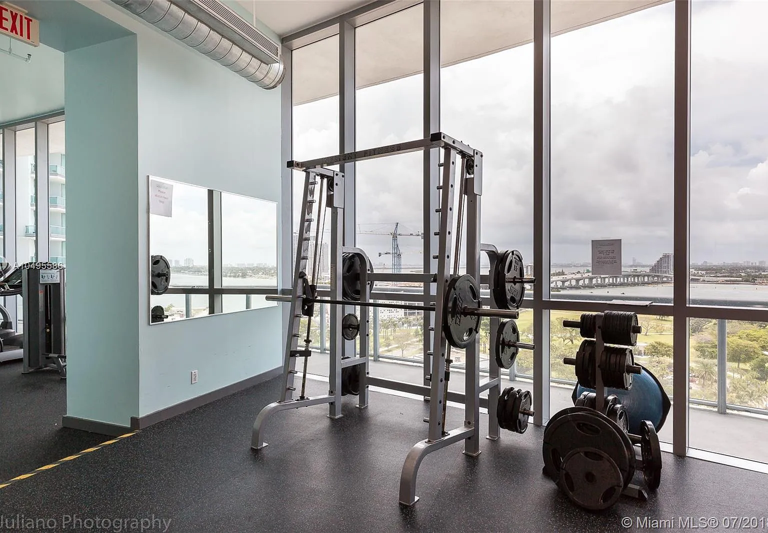1 bed, 1.5 bath, 845 sqft, $3,150 — Photo 3