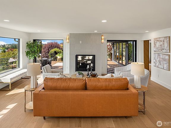 4th image of 18008 13th Avenue NW