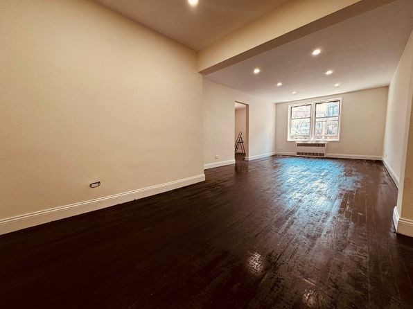 90-10 34th Ave #3L
