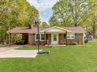 1305 Longbranch Rd, Grover, NC 28073