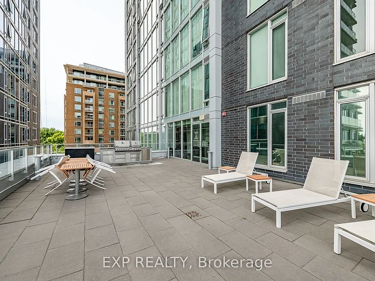 111 Champagne Ave S #1505 — Photo 36