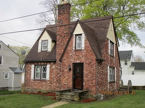 2nd image of 18 Marwood Rd