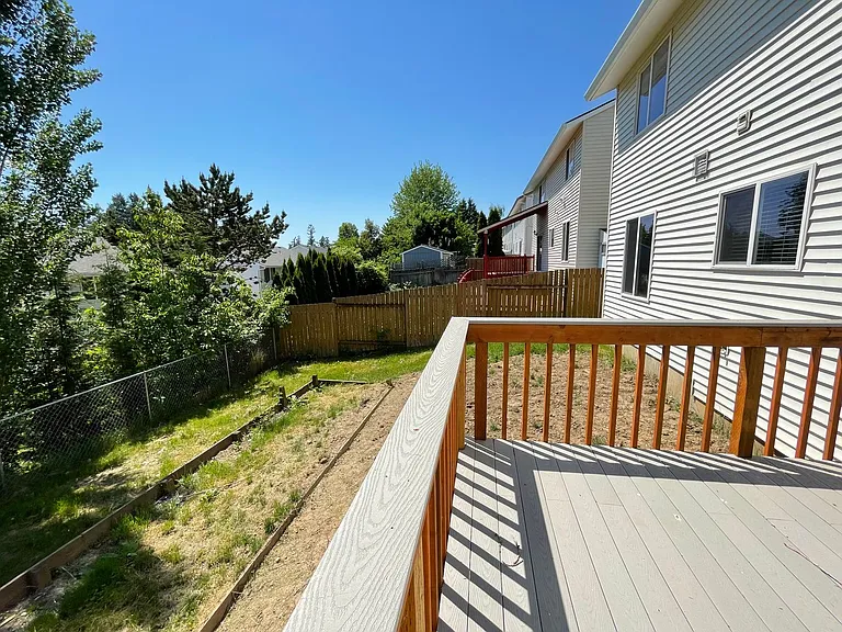 17226 NW Millbrook St — Photo 35