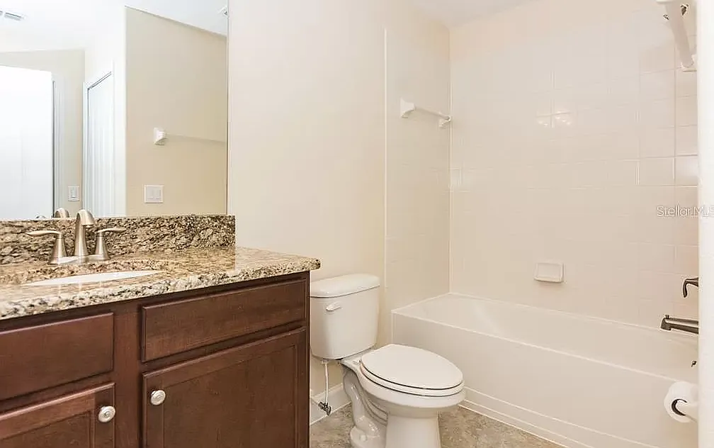 3345 Rodrick — Photo 2