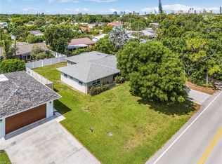 1240 Pompei Ln, Naples, FL 34103