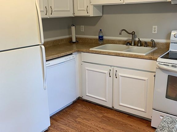 3rd image of 257 Ogburn Dr