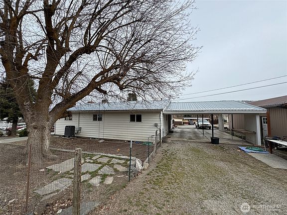 4th image of 1197 3rd Avenue N
