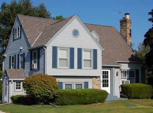 6738 Nicholson Rd, Franksville, WI 53126