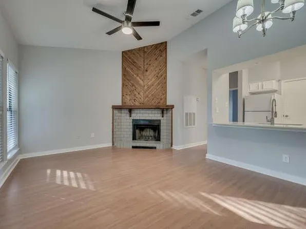2901 San Jacinto Blvd APT 306, Austin, TX 78705
