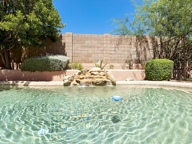 4704 E Weaver Rd — Photo 92