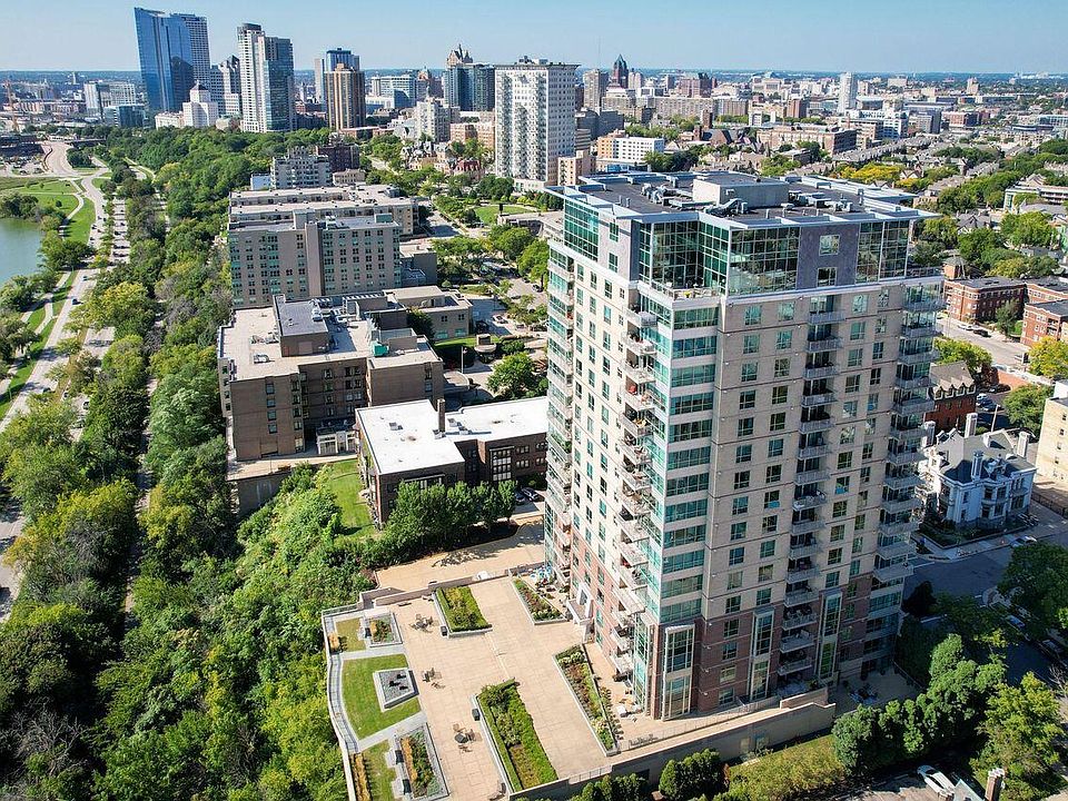 1st image of 1522 North Prospect AVENUE #1405