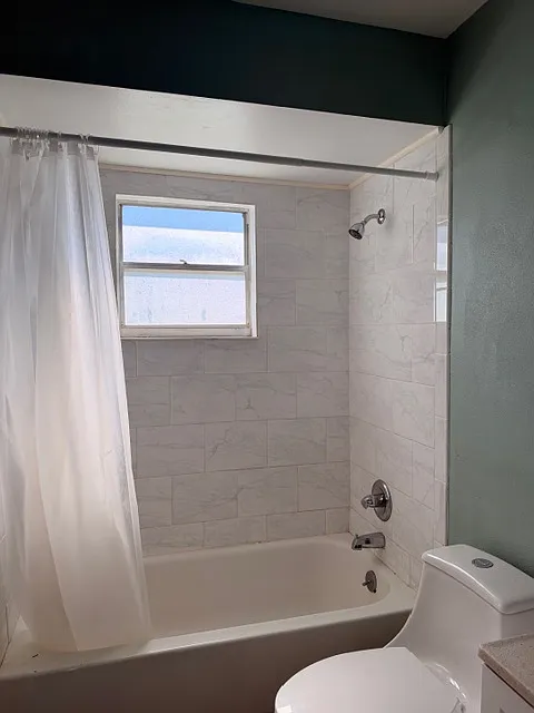 3 bed, 1092 sqft, $1,950 — Photo 4