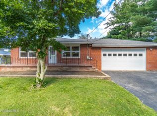 71 N Bridge Dr, Albany, NY 12203
