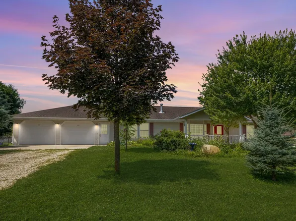 189 N County Road 56, Le Roy, MN 55951