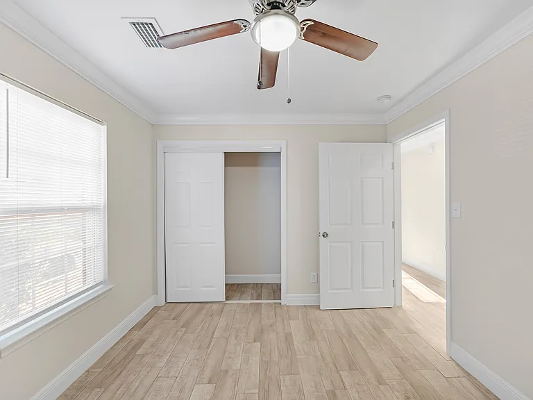 Robertsdale Village Apartments — Photo 55