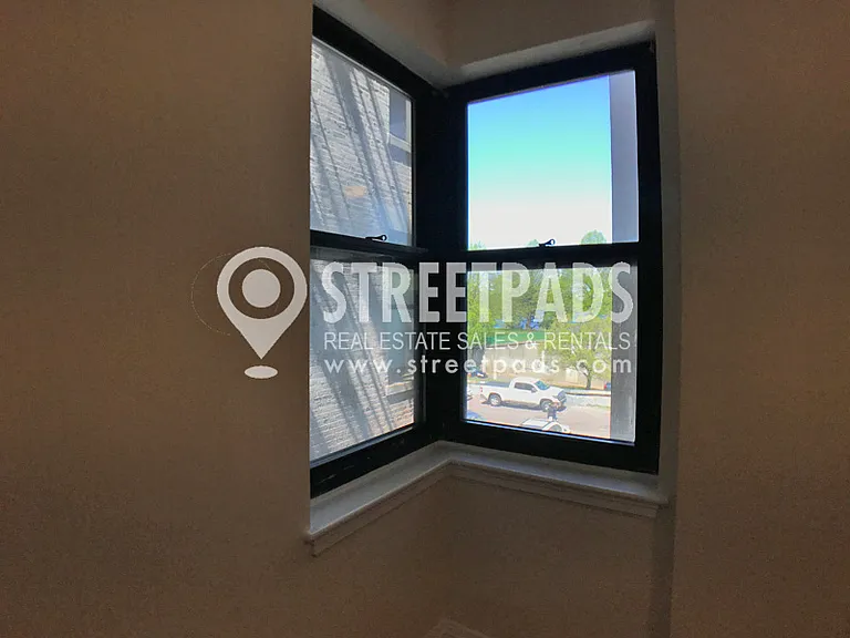 504 Beacon St #44 — Photo 2