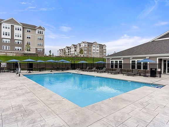 3rd image of 8 Peters Farm Way #108