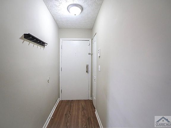 2nd image of 144 Scandia Cir