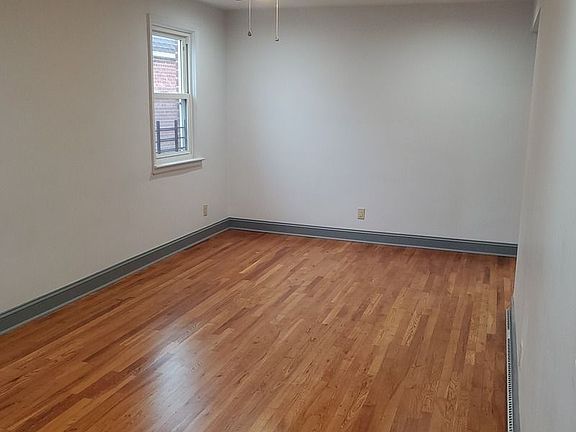 3rd image of 1323 E 94th St #2