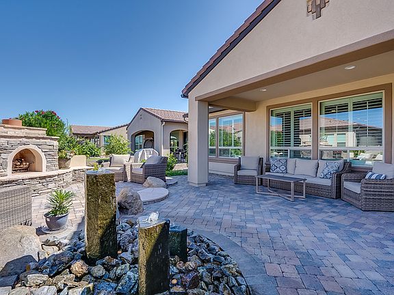 4th image of 808 E Sugar Apple Way
