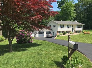 1510 Federal Dr, Downingtown, PA 19335