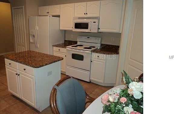 4th image of 7621 Grasmere Dr