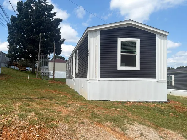 135 Hubert Dr, Dickson, TN 37055
