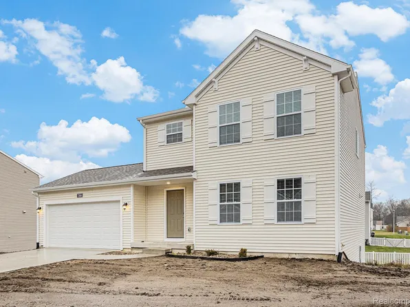 508 Emerald Glen Dr, Manchester, MI 48158