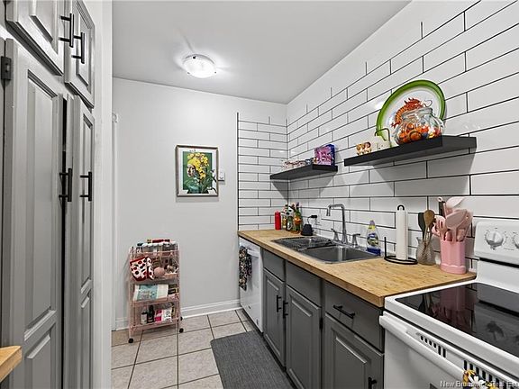 5th image of 187/189 Saint John St
