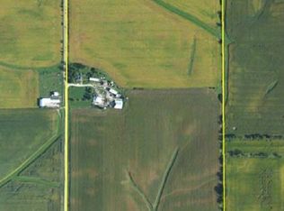 1522 Madison Ave, Tipton, IA 52772